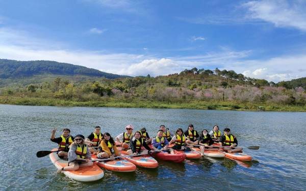 Chèo Kayak / SUP Ngắm Hoàng Hôn Đà Lạt